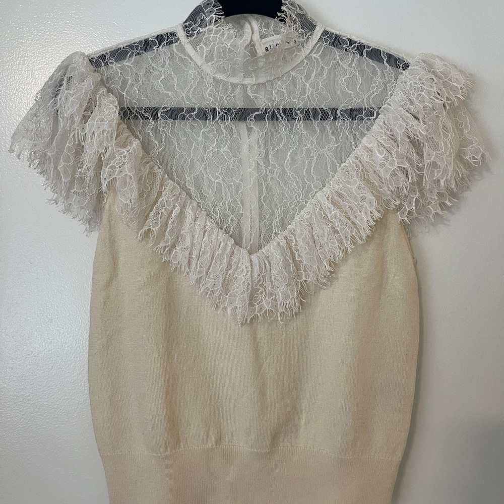 Alice + Olivia Cream Lace ruffle high neck top size xs